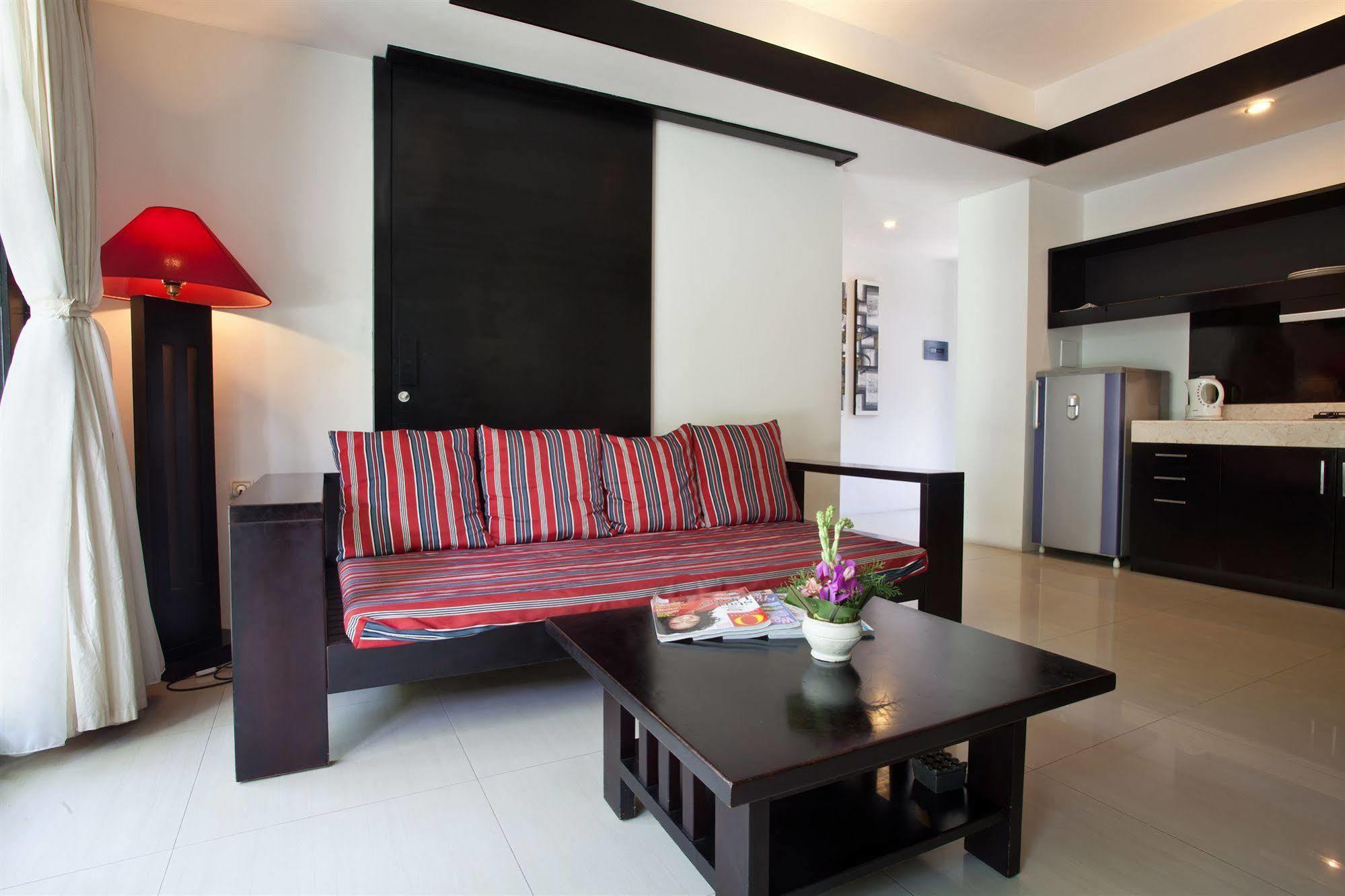 S'Cape Condotel Sanur Buitenkant foto