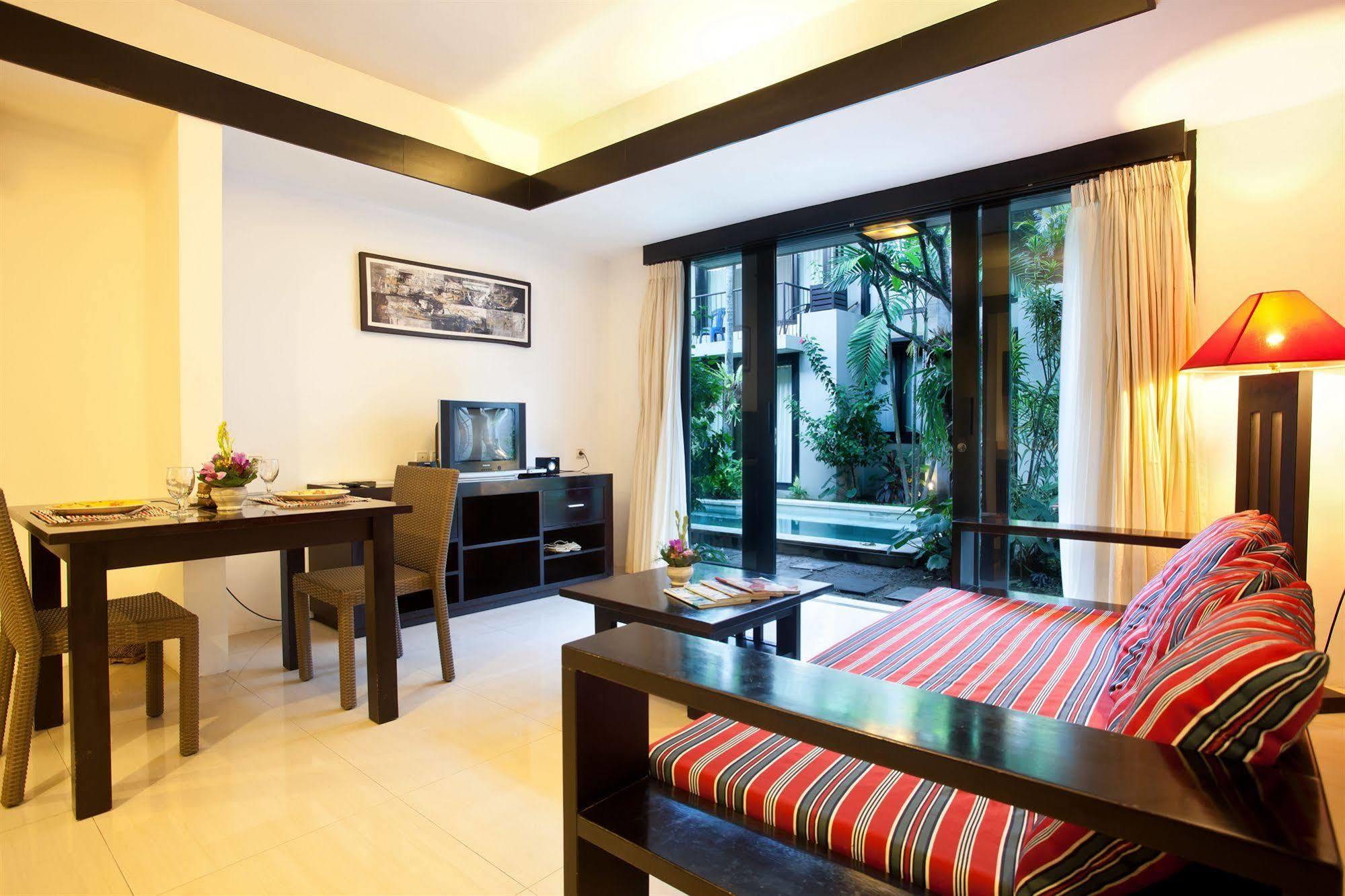 S'Cape Condotel Sanur Buitenkant foto